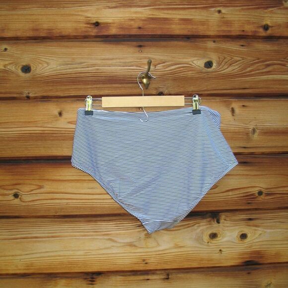 Sea Level Black White High Waist Bikini Bottoms 16 - Picture 6 of 11